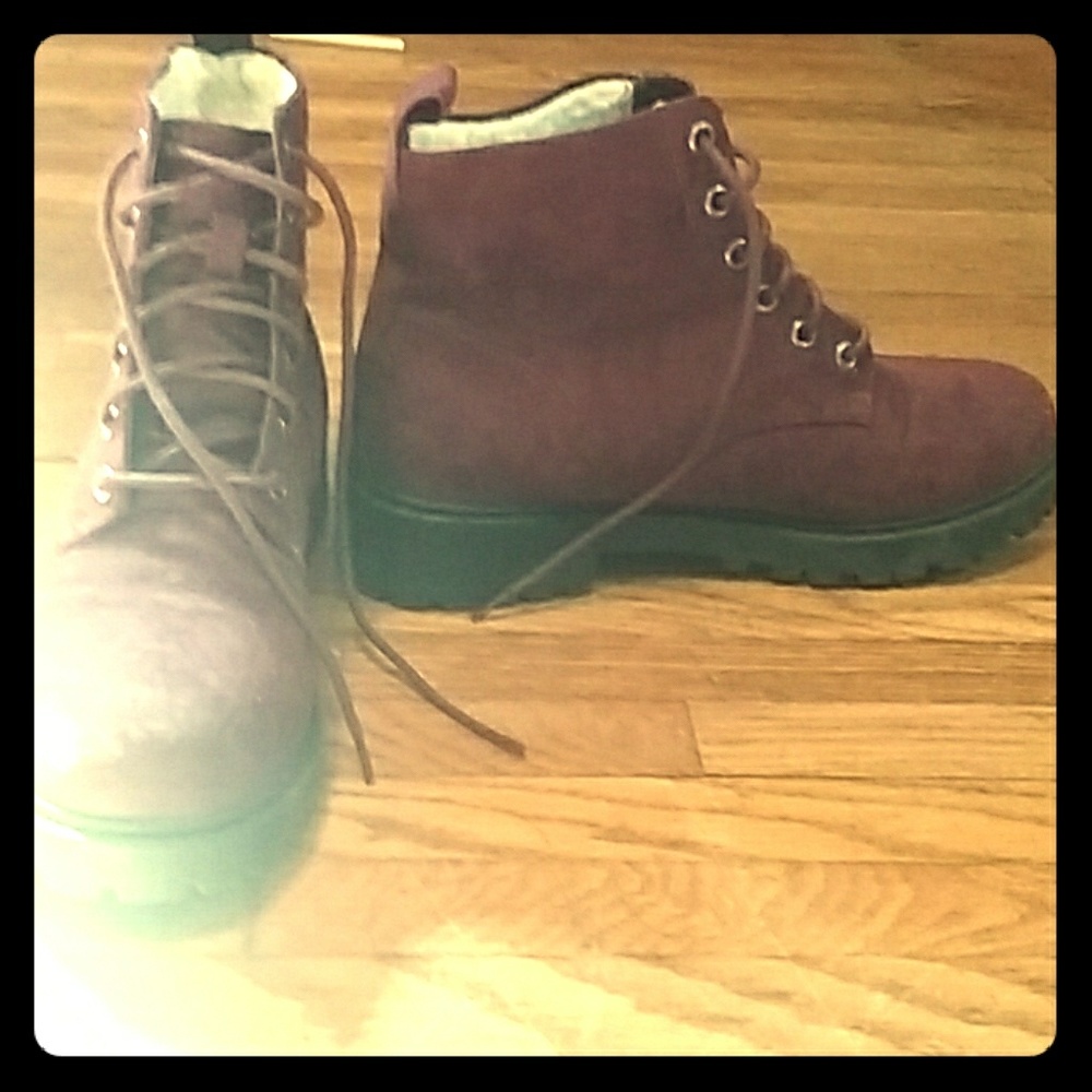 H&M maroon lace up suede boots